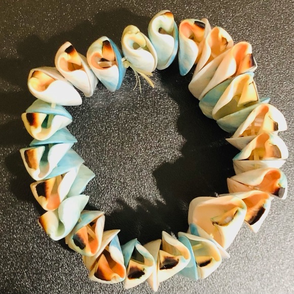 Wide Stretch Blue & Orange Shell Bracelet 1-1/2” wide - Picture 6 of 6